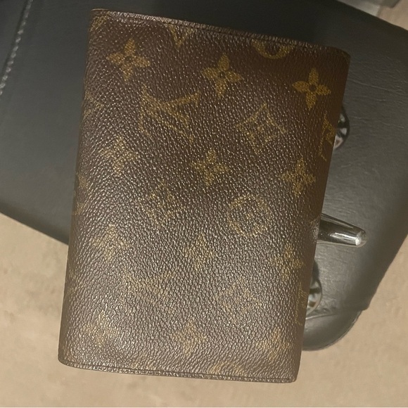 LV wallet - Picture 2 of 8